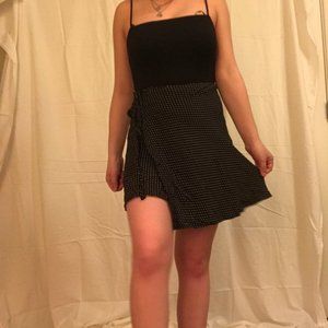 BRANDY MELVILLE WRAP SKIRT